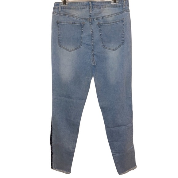 AMP Ladies Skinny Jeans in a Light Wash Blue Denim & Snakeskin Stripe in Size 10 - Picture 3 of 7